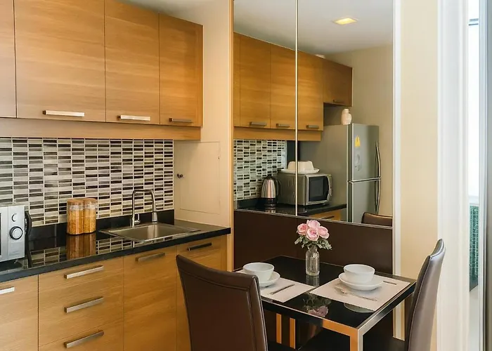 Appartamento The Wooden Nest Warm At Sukhumvit 8 Bangkok