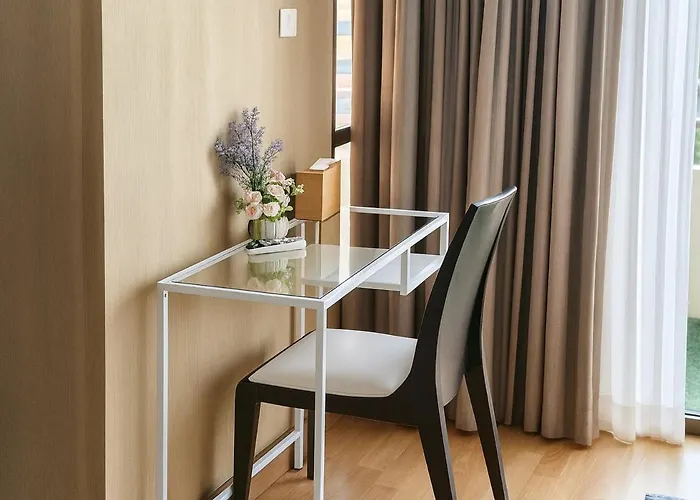 The Wooden Nest Warm At Sukhumvit 8 Appartamento